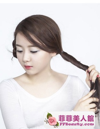 最新韓式長髮扎髮方法 雙花苞頭最顯溫暖俏皮風